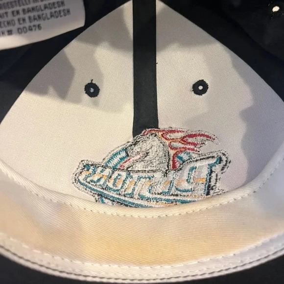 Vintage Pistons Detroit Annco SnapBack Corduroy Hat - Picture 5 of 5